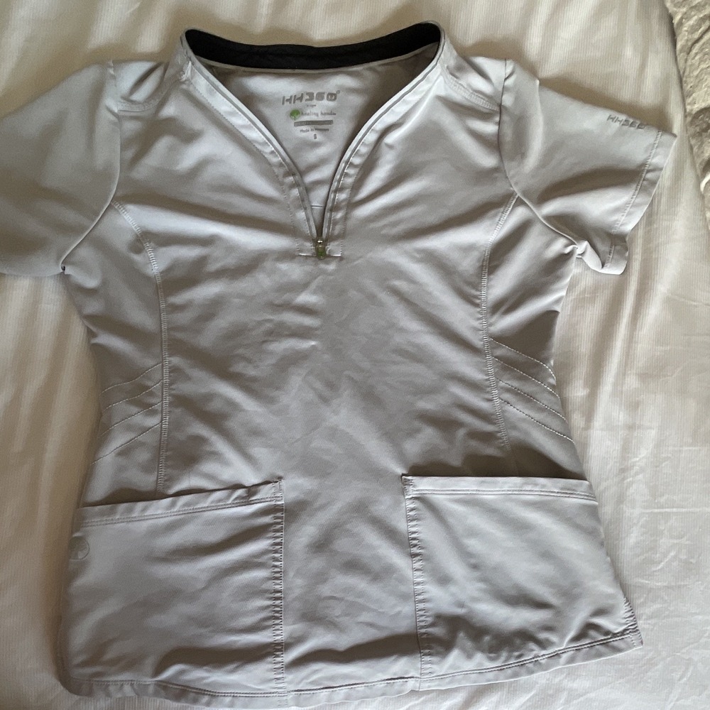 HH360 Women's Gray Solid Zip V-Neck Short Sleeve Scrub Top Size S Polyester